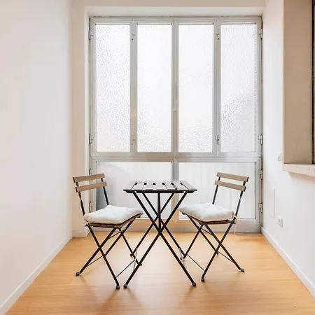 Vicolo Leoni 2brd Apartment *