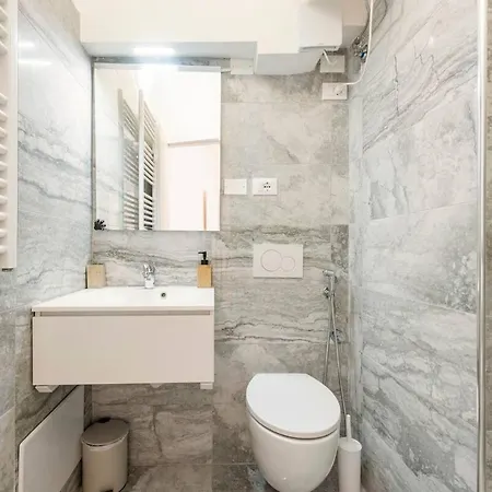 Apartment Vicolo Leoni 2brd